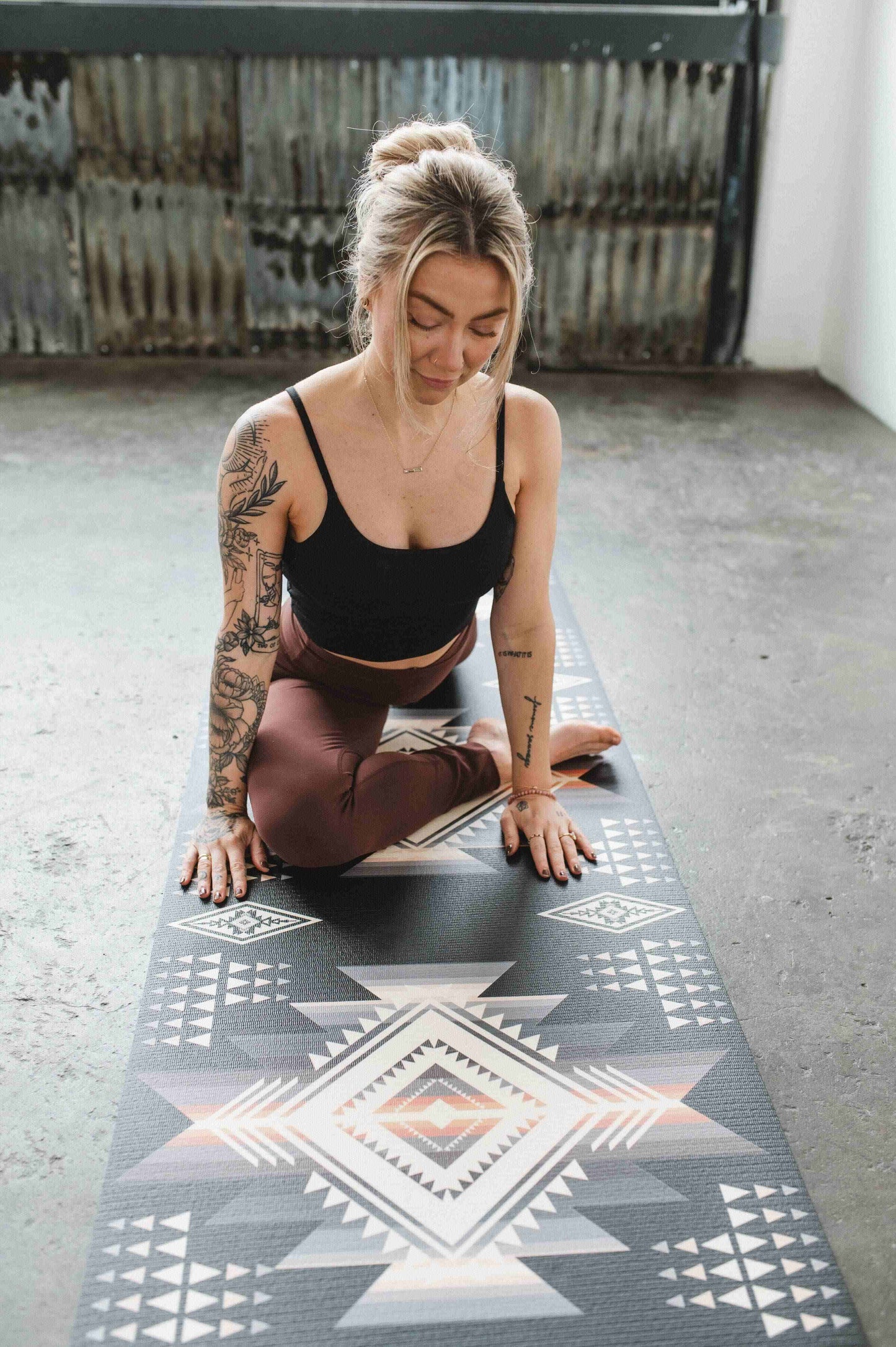 Yoga Mat | 6mm Thick | Multi Color | Non-Slip | Eco Friendly | Yune Yoga | Buffalo Hills Shadow