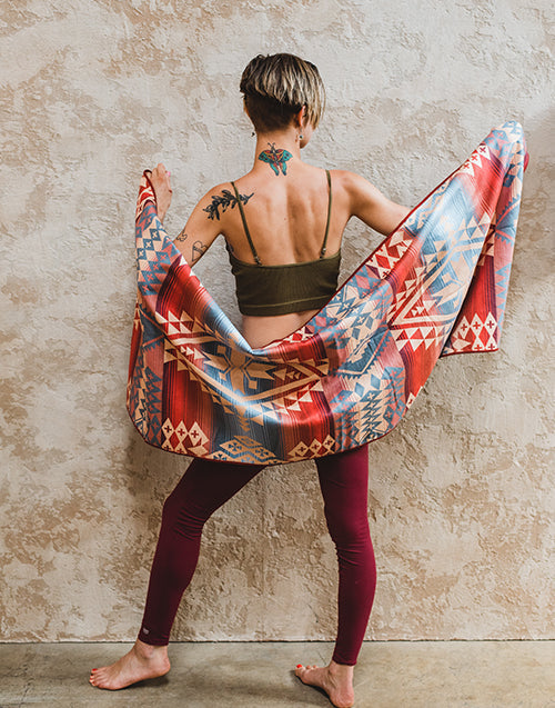 Yoga Towel | Lightweight | Turquoise | Silicon Non Slip Nubs | Microfiber | Yune Yoga | Tucson Turquoise