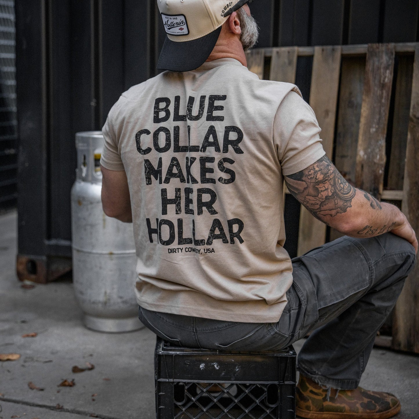 Blue Collar Makes Her Hollar Men's T-Shirt