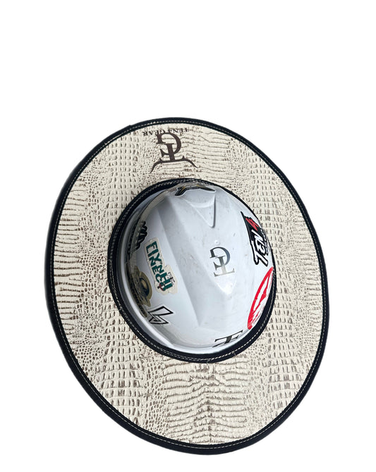 Low Country- Gator/Bone Sunshade Ten4 Gear