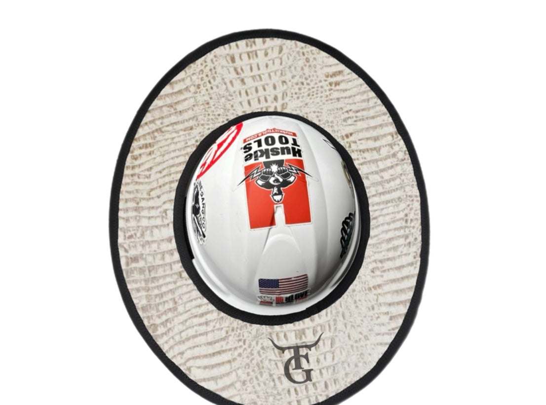 Low Country- Gator/Bone Sunshade Ten4 Gear