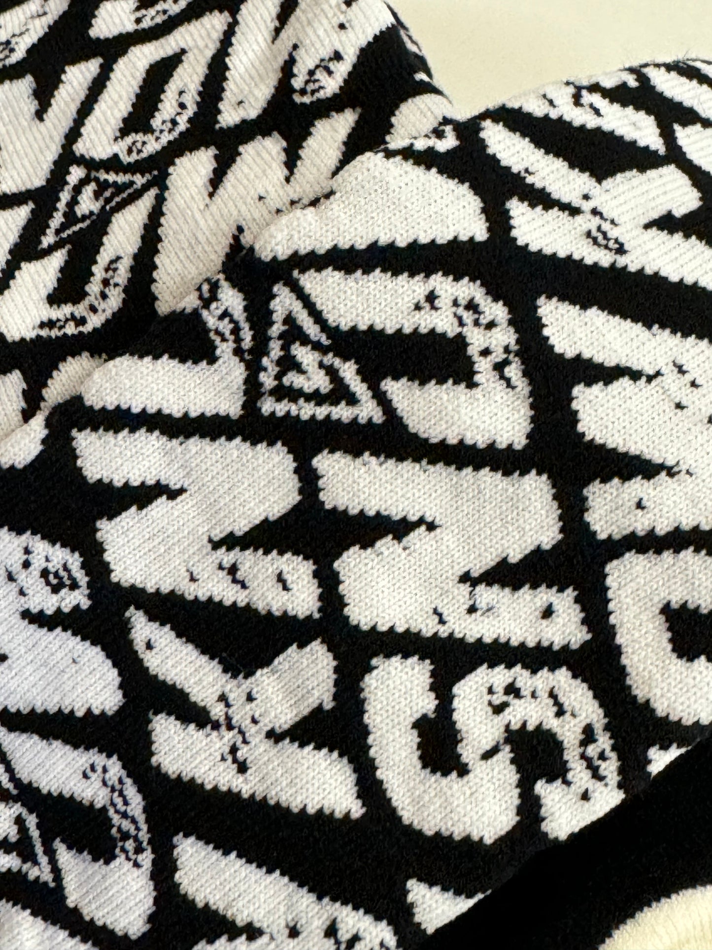 KNOW SNOW Sno* Socks VOLTAGE LTD