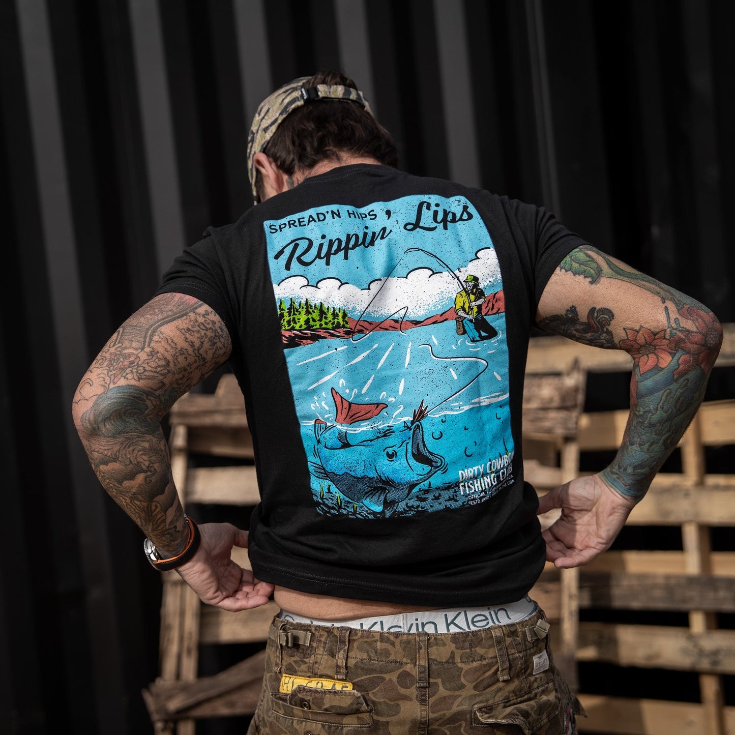 Spreadin' Hips & Rippin' Lips Fishing Club Men's T-Shirt DIRTY COWBOY MFG